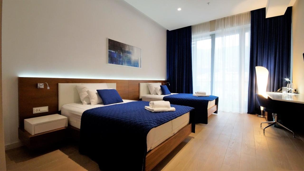 Condo Studio Plaza Budva Bagian luar foto
