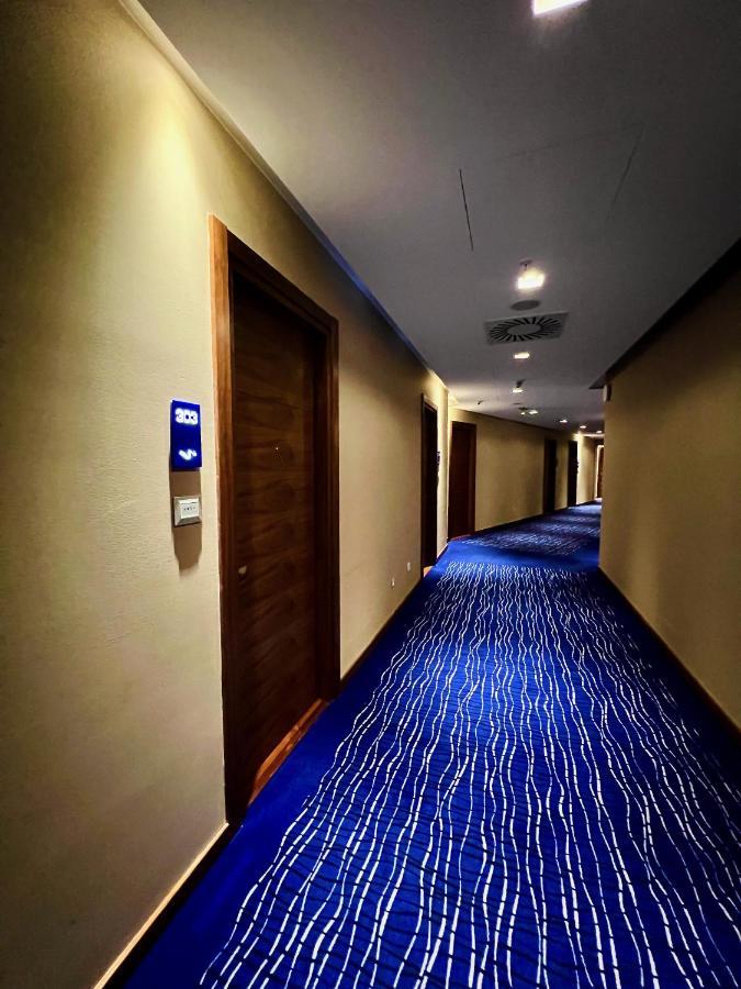 Condo Studio Plaza Budva Bagian luar foto